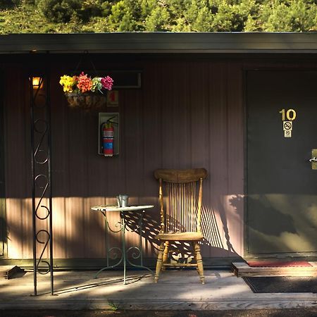 Cozy Mountain Motel Austin Exterior photo